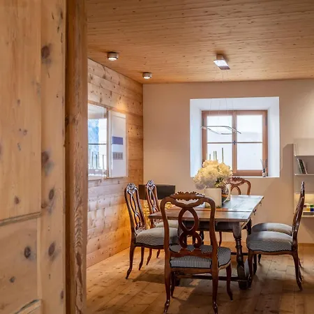 Semesterbostad Chasa Soemmi Ftan